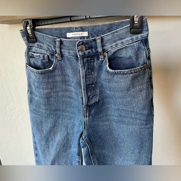 PacSun| Ultra High Rise Slim Jeans, Distressed Style—Size 25••• - Picture 2 of 14